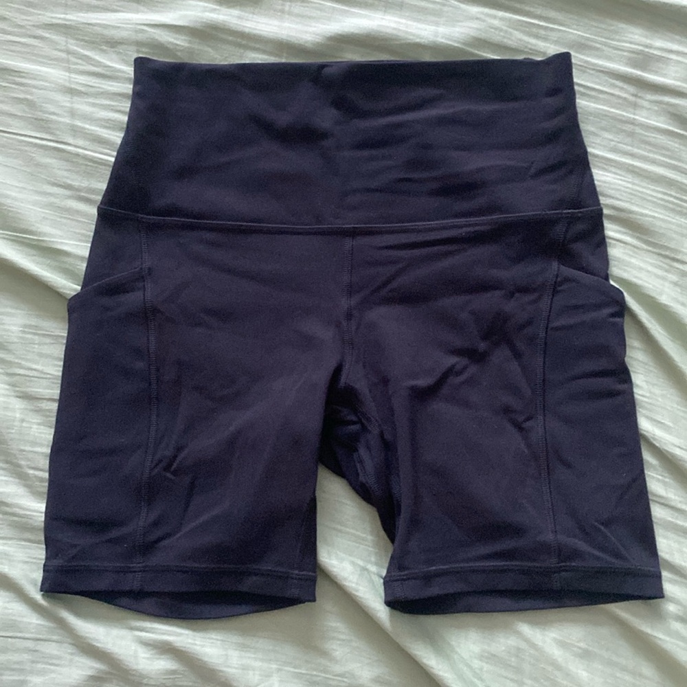 lululemon athletica Align high-rise 6” Shorts with pockets